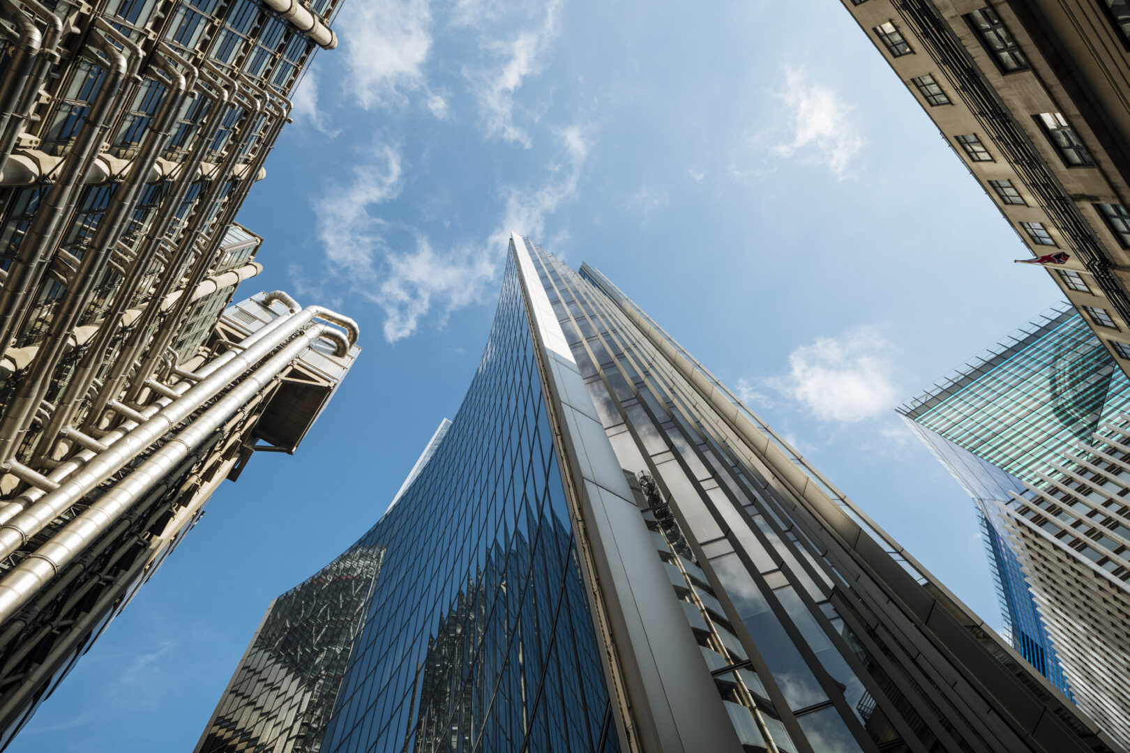 uk-london-financial-district-skyscrapers-seen-from-below