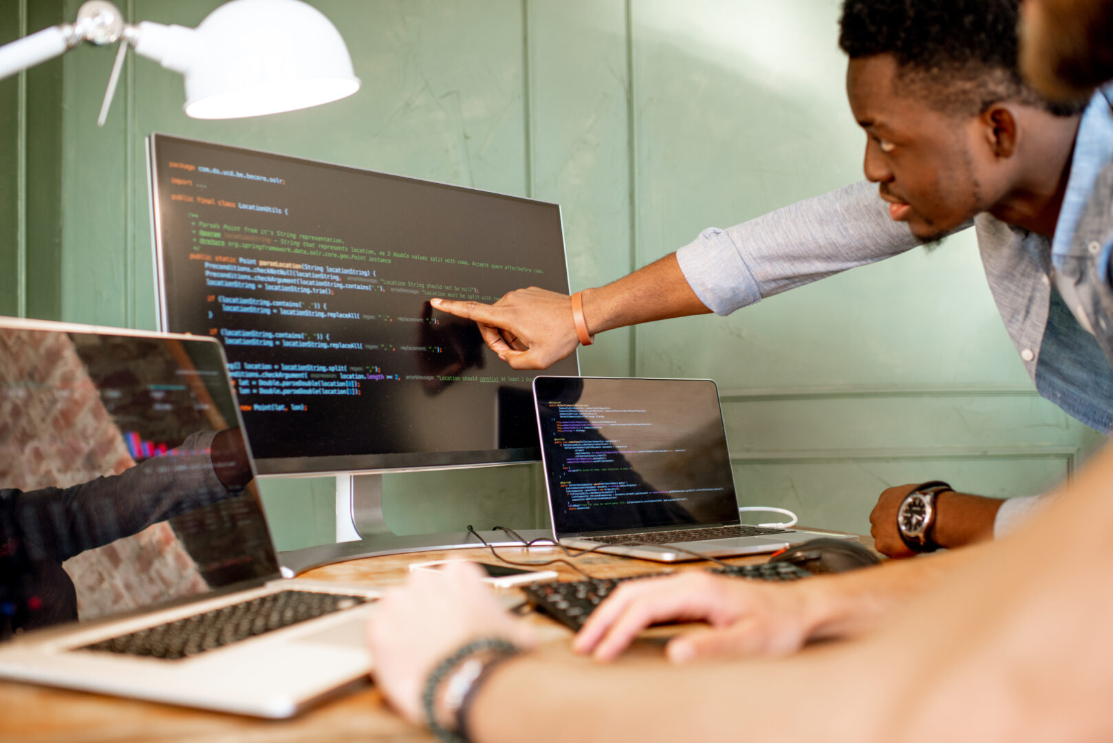 programmers-working-with-program-code